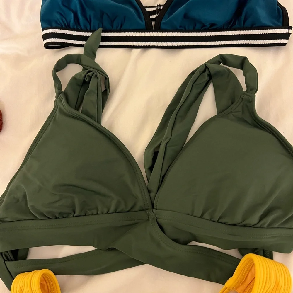 Bikini Bundle - Picture 4 of 11